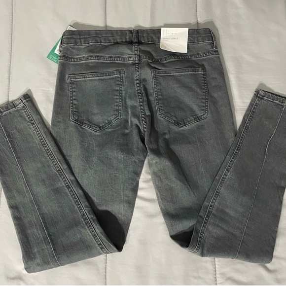 H&M Grey Skinny Ankle Jeans - Picture 3 of 5